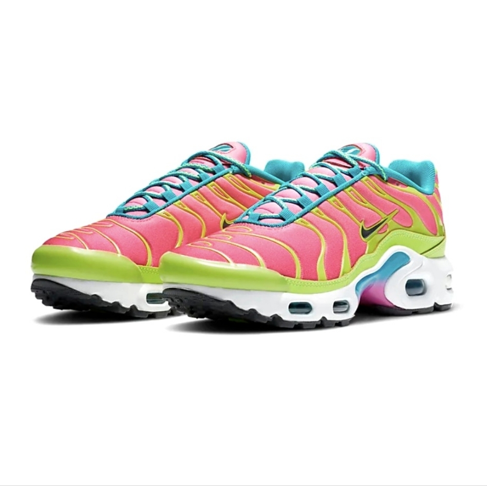 NIKE Air Max Plus GS Volt Pink Blast Youth Sz 5.5 / Wmn's Sz 7.5